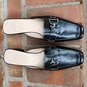 Joan & David mules